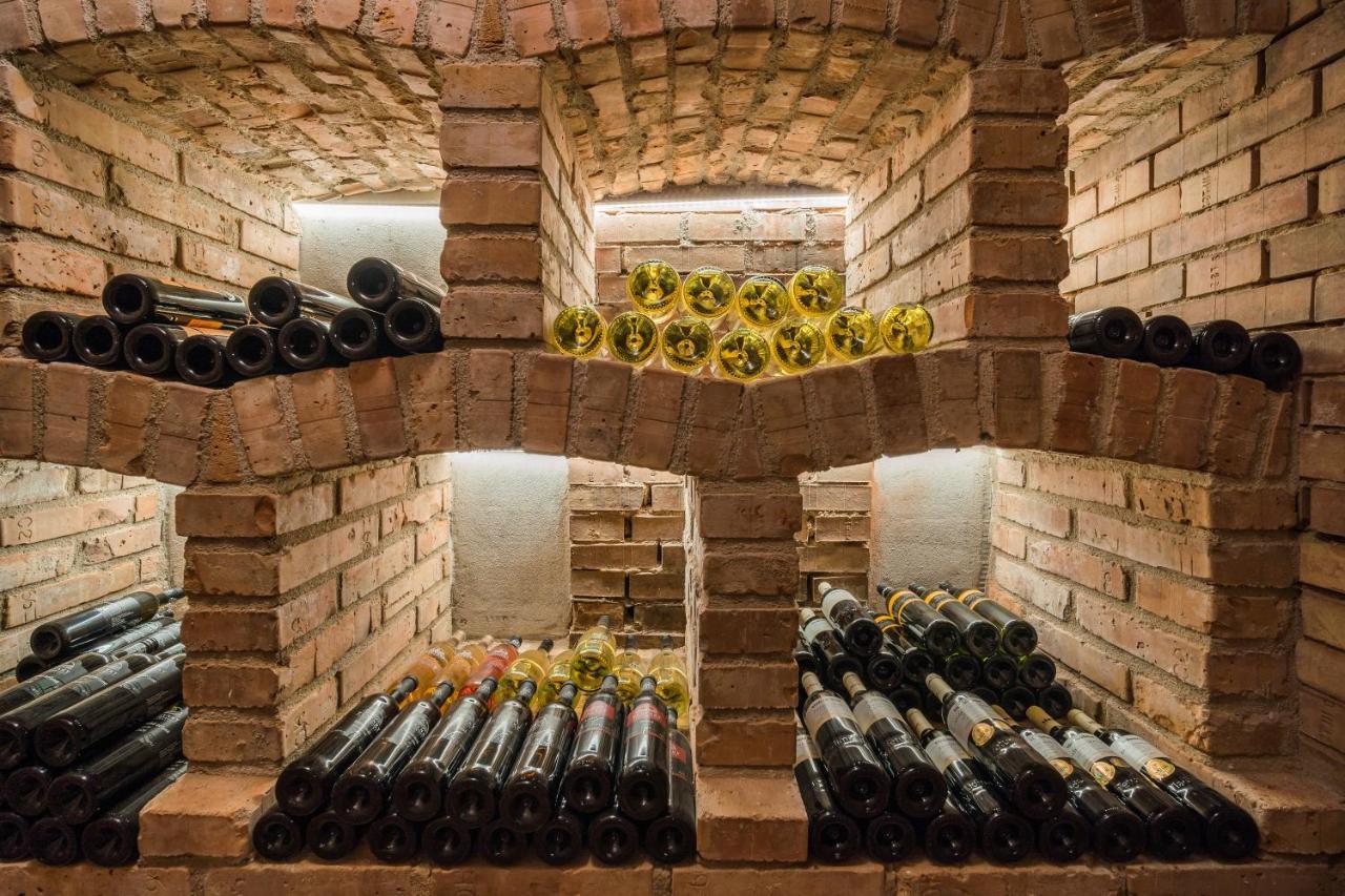 Vinoza - Ubytovani A Vinny Sklep Velke Bilovice Rulandova ภายนอก รูปภาพ